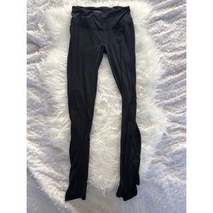 Victoria’s Secret Knockout Stirrup Yoga Legging